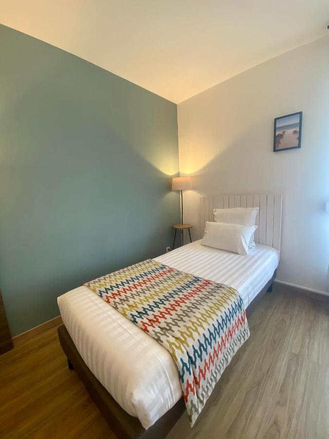 Hotel Du Tregor เทรกิเยร์ ภายนอก รูปภาพ