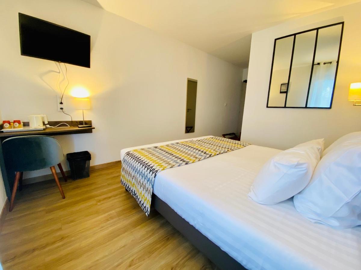 Hotel Du Tregor เทรกิเยร์ ภายนอก รูปภาพ