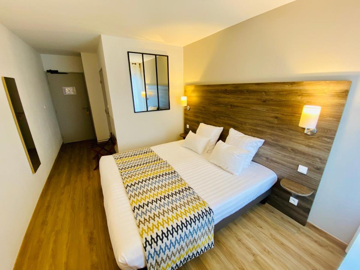 Hotel Du Tregor เทรกิเยร์ ภายนอก รูปภาพ